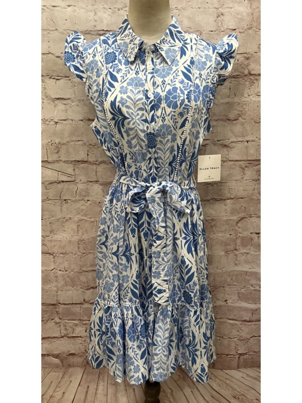 Ellen Tracy Blue Vintage Floral Fit & Flare Dress Tie Waist Button Front Size M